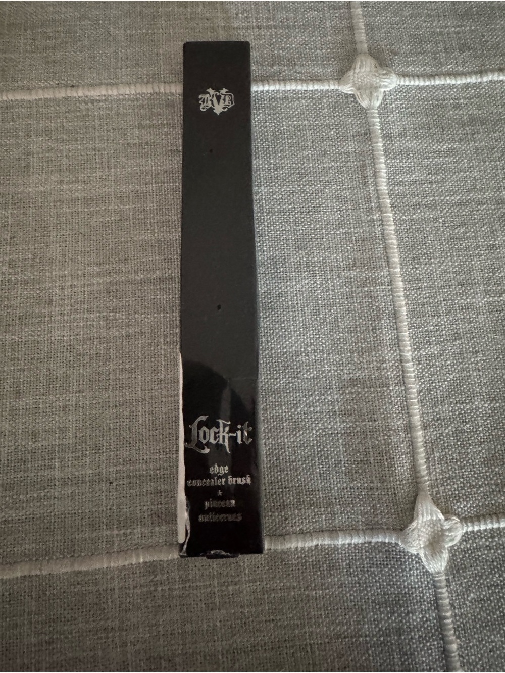 Kat Von D Lock-It Edge Concealer Brush - Black